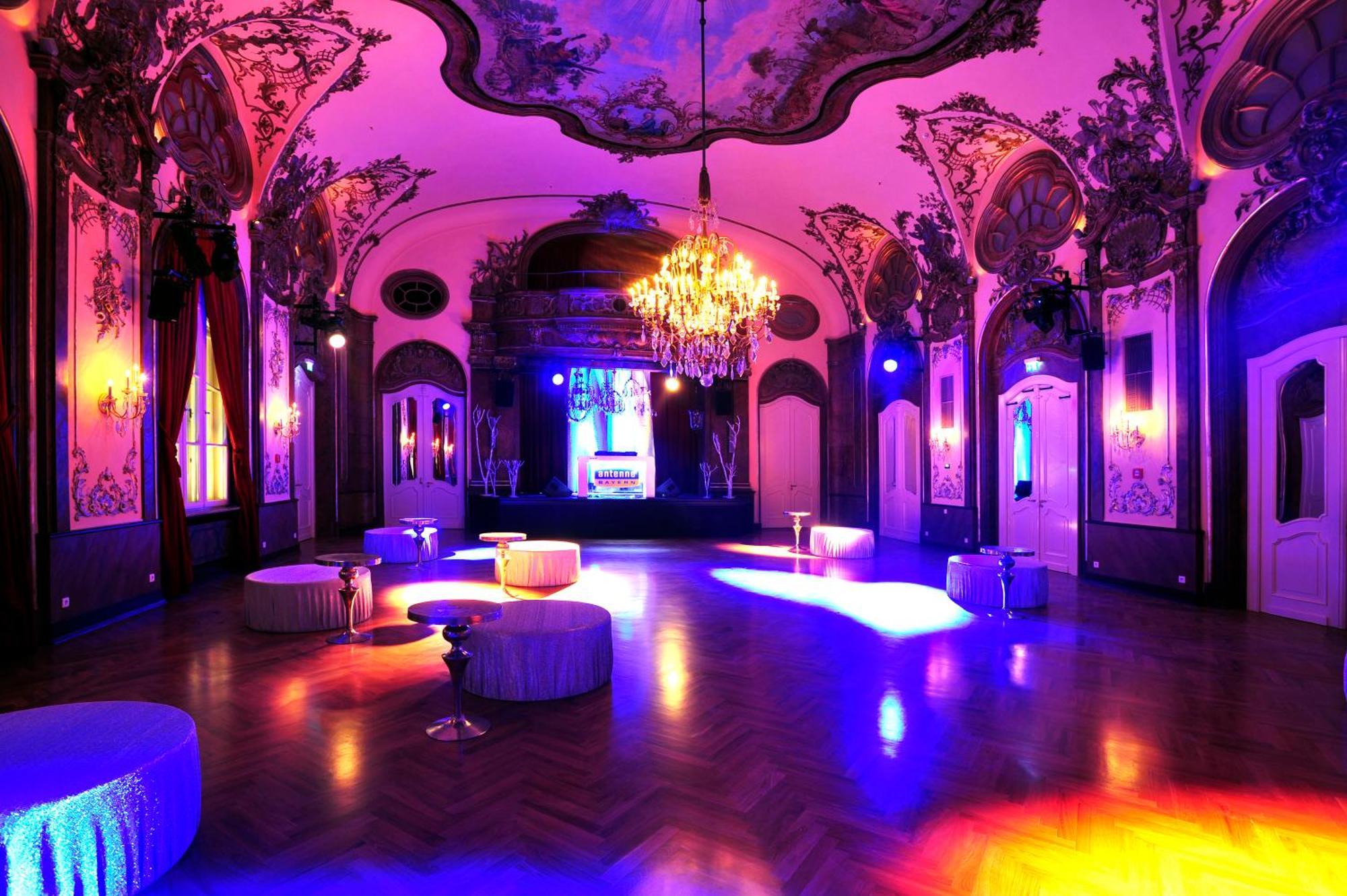 Hotel Deutsches Theater Landwehrstrasse — Photos 1